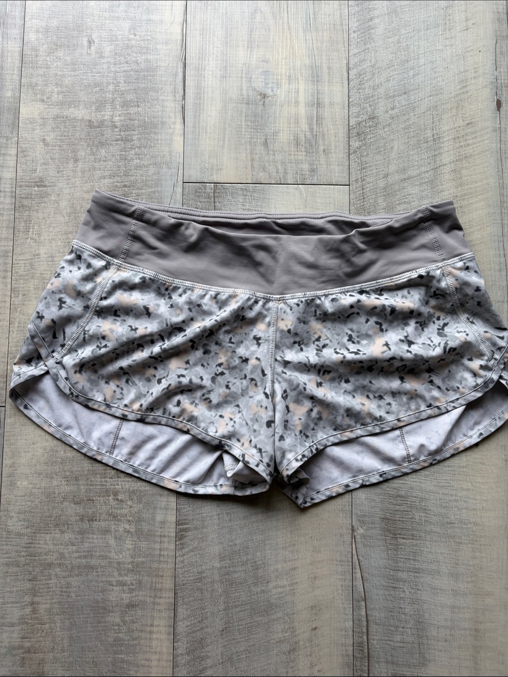 Lululemon Swiftly Gray Printed Shorts